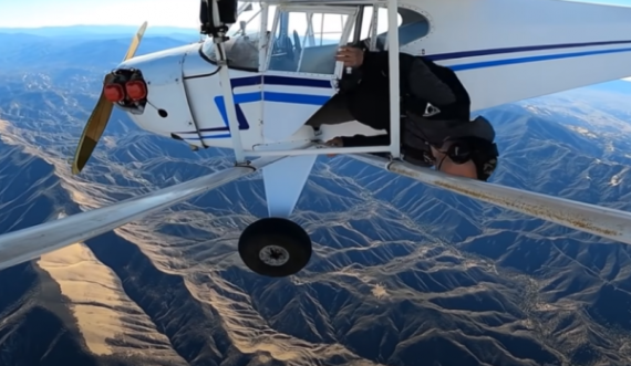 Rrëzoi qëllimisht avionin për të marrë më shumë klikime, Youtuberi përfundon në burg