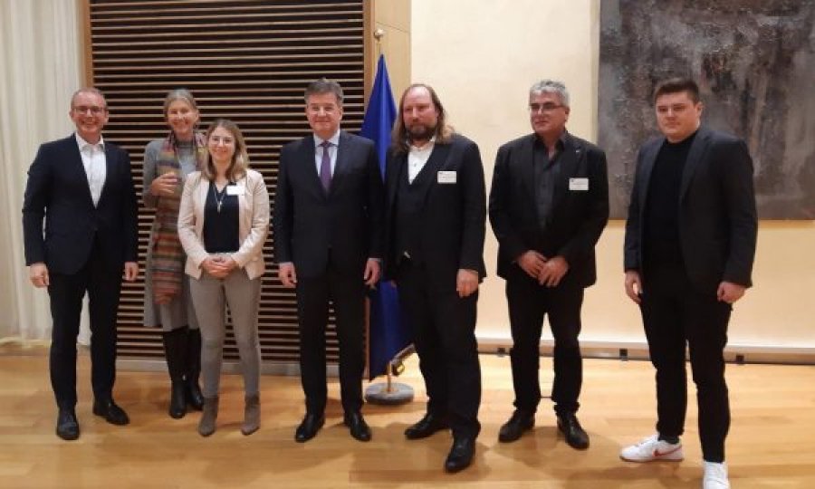 Lajçak merr mbështetje nga anëtarët e Bundestagut gjerman për dialogun ndërmjet Kosovës dhe Serbisë