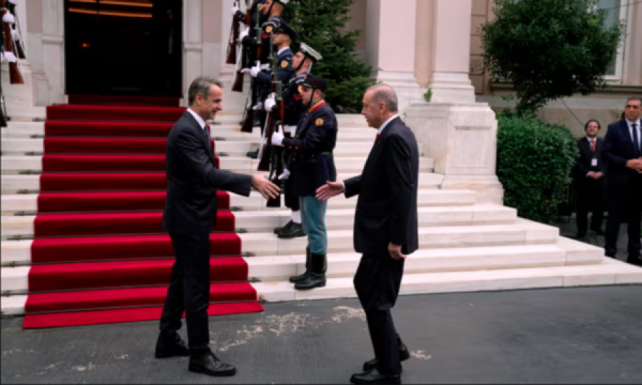 Zbulohet arsyeja e shkuarjes së Erdogan në Athinë