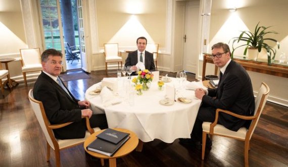 Hill flet për dialogun e Brukselit: Të gjithë duhet të bëjnë disa lëshime për të marrë diçka