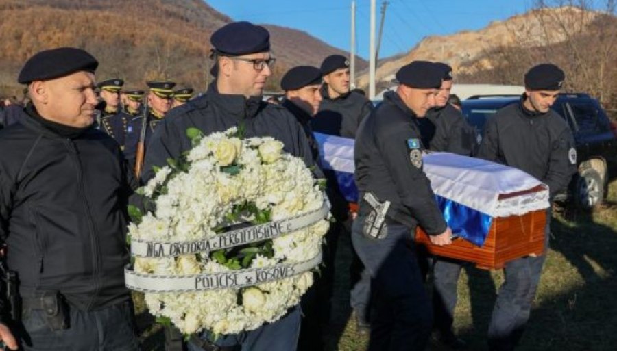 Policit të Kosovës që vdiq në Jarinje i jepet lamtumira e fundit