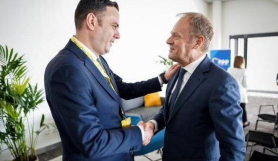 Abdixhiku takon kryeministrin e Polonisë Donald Tusk 