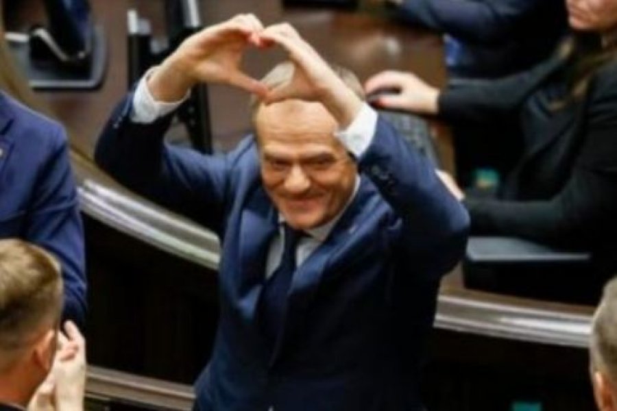Tusk: Polonia do ta kthejë zonën neutrale në kufi me Bjellorusinë