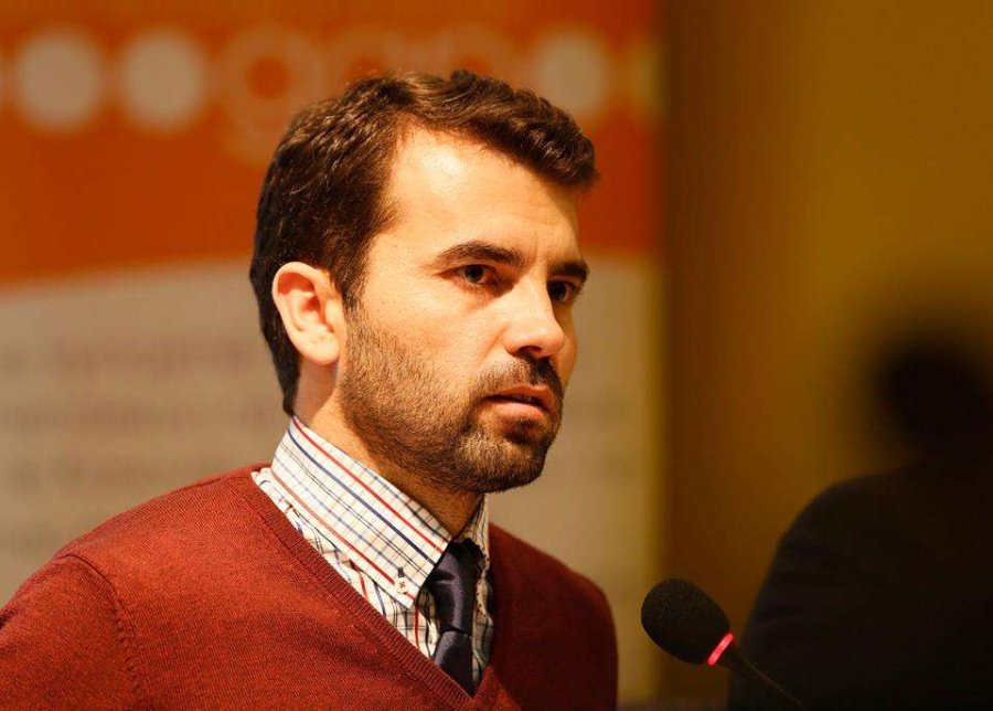 Shtesat 100 euro për pensionistë dhe fëmijë, Demi: Duhet një qeveri që punon, e jo një qeveri dembele