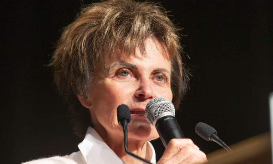 Ish-presidentja e Zvicrës: Kosova ka nevojë për njohje të reja, këtu qëndron problemi