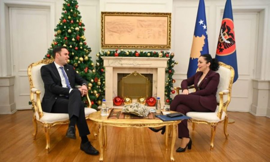 Osmani takohet me Abdixhikun, flasin për dërgimin e draft-statutit në Kushtetuese