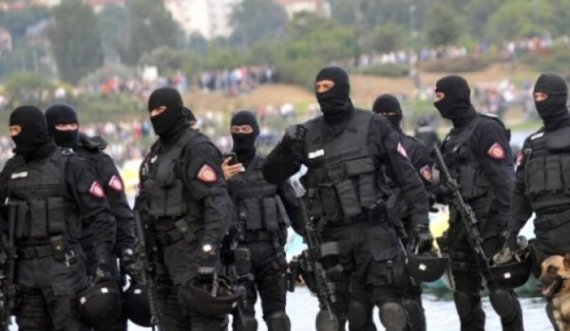 Ponosh: Vuçiq solli xhandarmërinë nga Nishi e Kraleva në Beograd, ka vënë në gatishmëri edhe njësitë speciale të ushtrisë