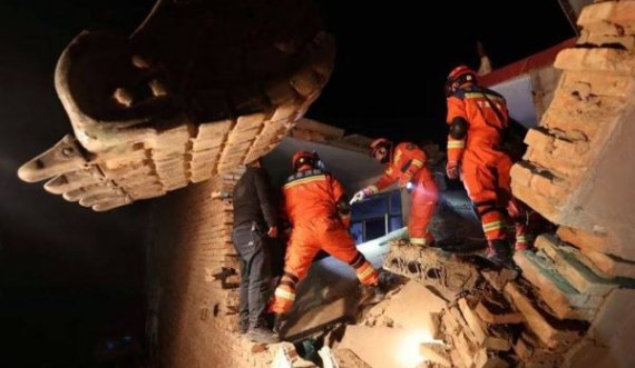Tërmet i fortë në Kinë, mbi 100 të vdekur