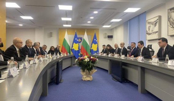 Kurti e pret në takim presidentin e Bullgarisë