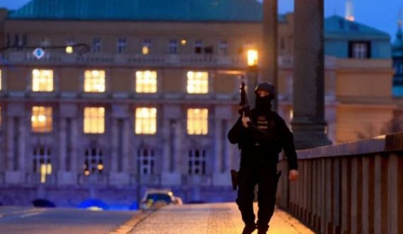 BBC: Sulmuesi që kreu dje sulmin në Çeki, ka vrarë veten