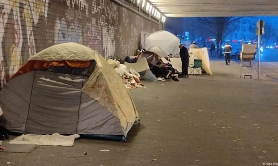 Gjithnjë e më shumë njerëz në Gjermani po bien në varfëri