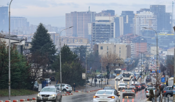 Përgadituni për maska, me stinen e  dimrit po vjen edhe ajri i ndotur – këto janë problemet shëndetësore që mund të shkaktojë