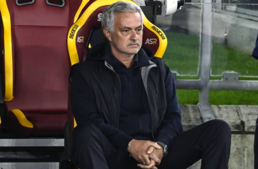 Mourinho kërkon mbrojtës, tregon emrin e të preferuarit