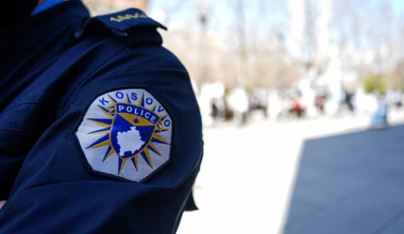 Prishtinë: Kontrolloi një veturë duke u prezantuar rrejshëm si polic, arrestohet një person