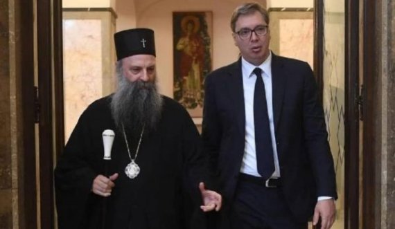 Gazetari nga Beogradi vë në pah lidhjet e Vuçiqit me Patriarkun e Serbisë: Edhe KOS e bekoi vjedhjen e zgjedhjeve