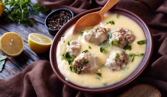 Receta e Pepës: Supë me kokë qengji