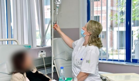 Alarm në shëndetësinë n kosovare: 2 mijë raste të reja me kancer  nga 50 mijë vizitat e realizuara në Onkologji