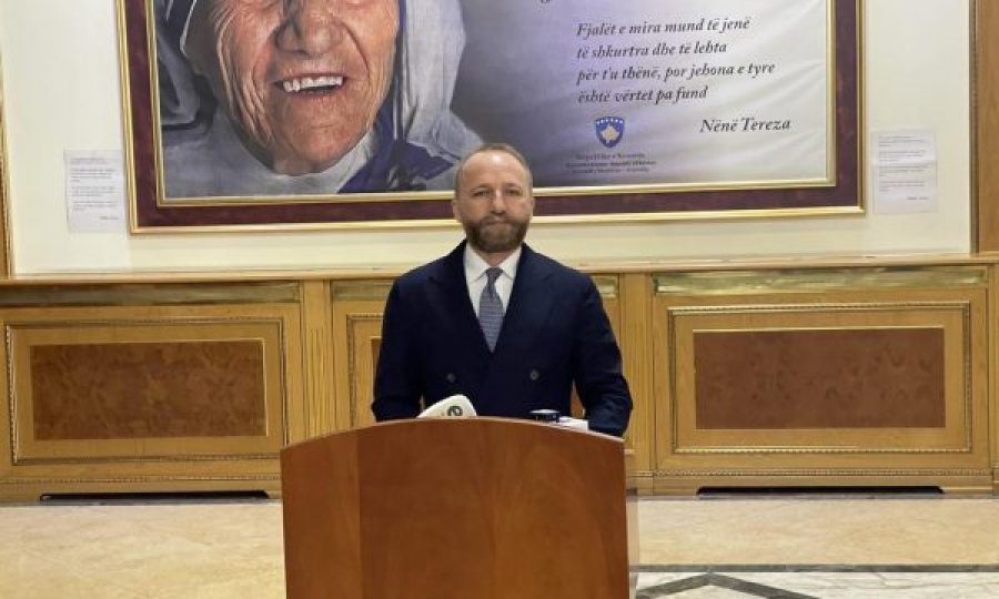 Tahiri: Kosova është në rrezikon të ndahet, Osmani e Kurti po ia hedhin fajin njëri-tjetrit për Asociacionin