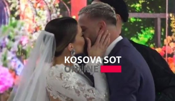 'Martohen' Luiz Ejlli dhe Kiara Tito, shkëmbejn  puthjen e parë
