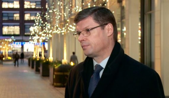 Profesori nga Londra: Zor se arrihet marrëveshje mes Kosovës dhe Serbisë