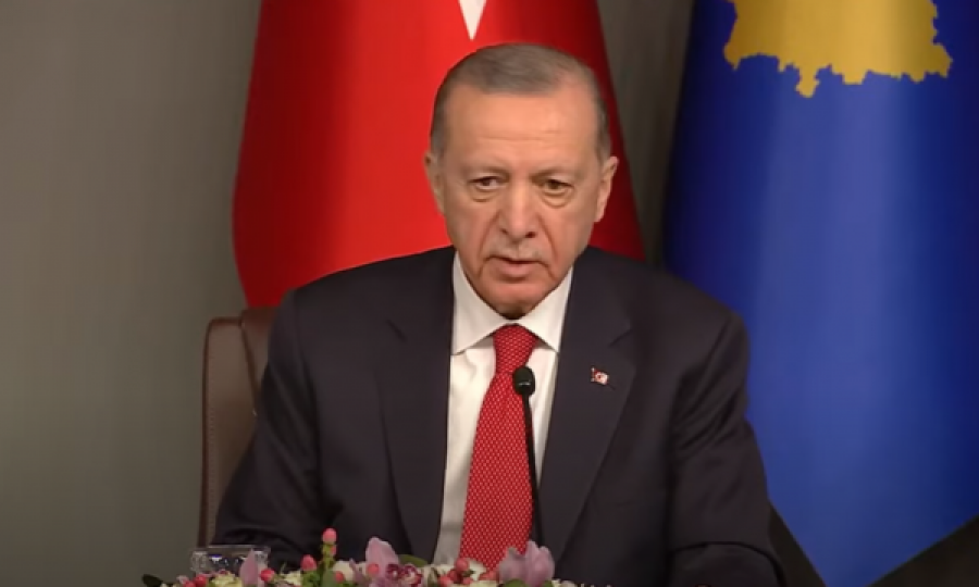 Erdogan u kërkon  Kurtit e Vuçiqit të ulen në tavolinë për të gjetur zgjidhje