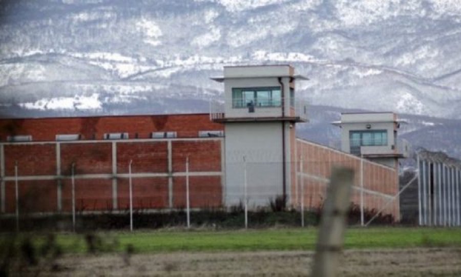  Një i burgosur sulmohet nga pesë të tjerë në Burgun e Dubravës 