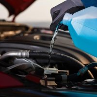Ç’duhet të bëni për të shmangur problemet me motorin e veturës kur është ftohtë