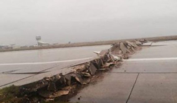  Ndahet në mes pista e aeroportit në Hatay në Turqi