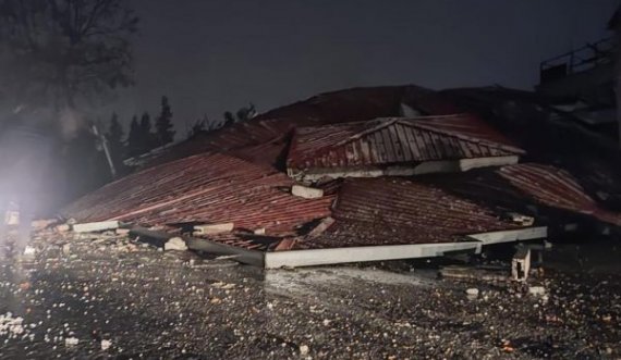 Tërmeti me magnitudë 7.8 ballë godet Turqinë