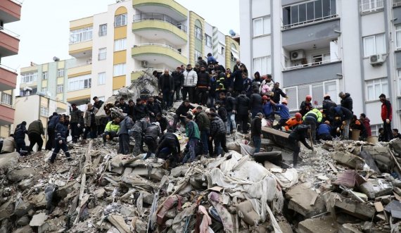 Mbi 11 mijë e 200 të vdekur nga tërmetet në Turqi dhe Siri