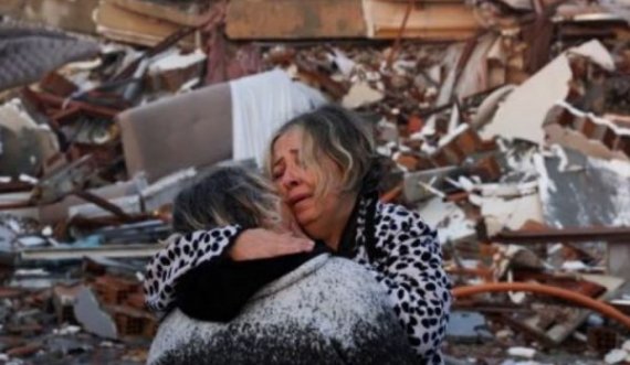 Shkon në 17 mijë numri i të vdekurve nga tërmeti në Turqi e Siri