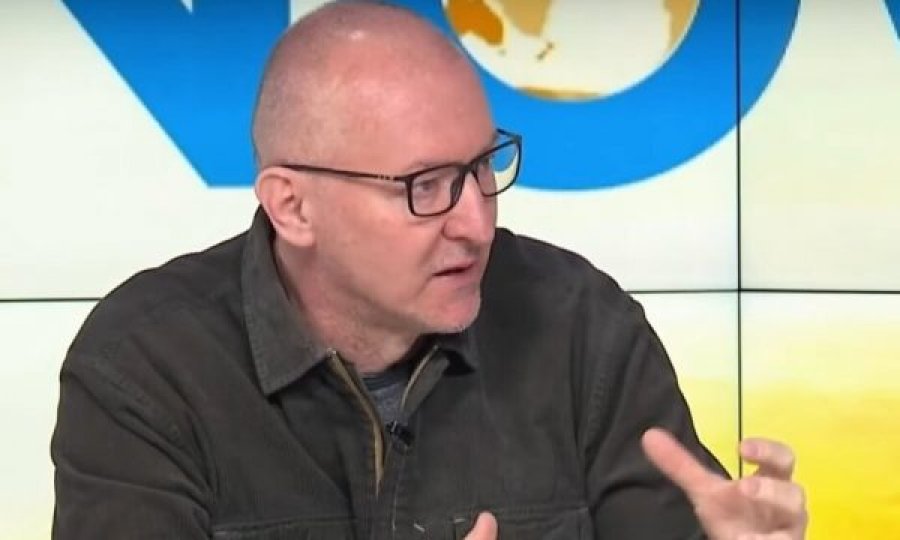 Gazetari beogradas: Serbët në Kosovë duhet të çlirohen nga Beogradi dhe jo nga Prishtina