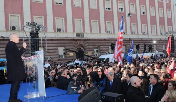 Meta: Populli ka vendosur që Edi Rama të largohet sa më parë si mafioz i kapur në flagrancë!