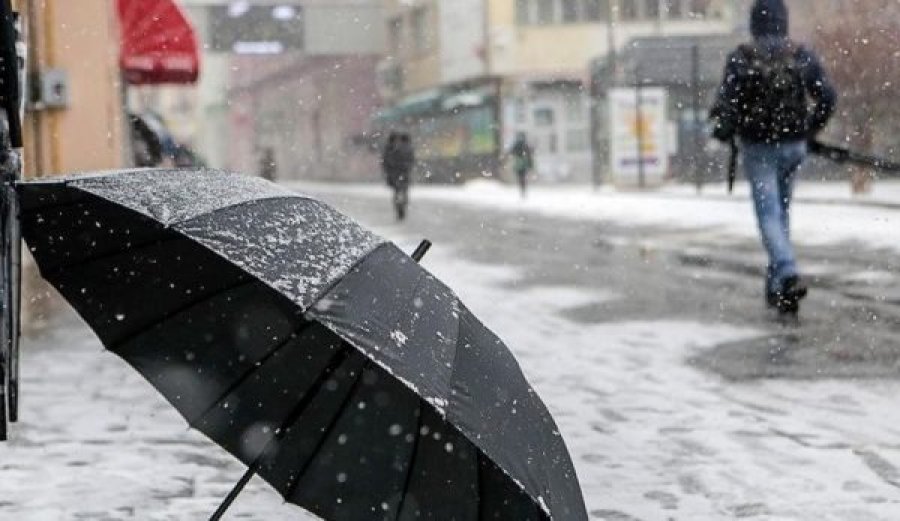 Sot moti me shi dhe borë në Kosovë
