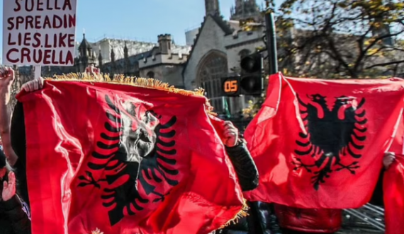 Dy shqiptarët që organizuan protestën në Londër: U tallën me qeverinë