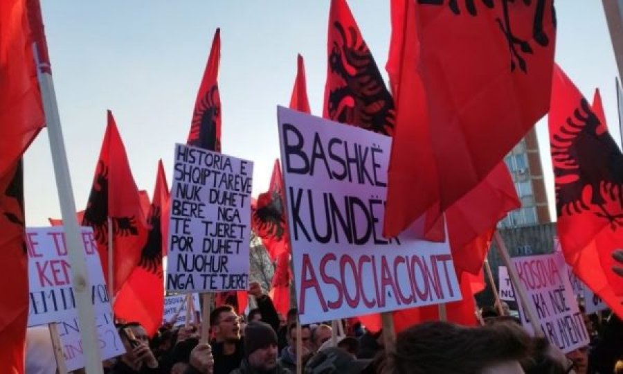 Edhe studentët e Prishtinës protestë kundër marrëveshjes së Asociacionit