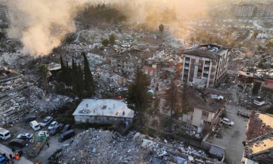 Shqipëria dhuron 1 milion euro për Turqinë