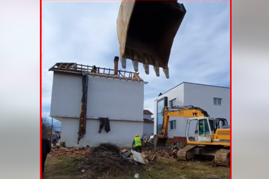 Rrënohet shtëpia që kishte bllokuar disa vjet tranzitin e ri në Prizren