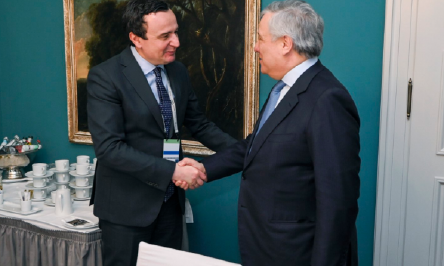 Kurti takohet me Antonio Tajanin