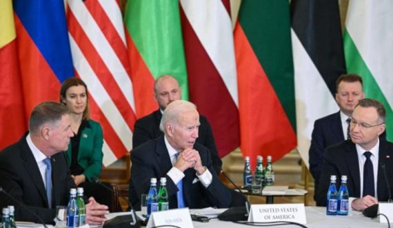 Biden takohet me krerët e krahut të NATO-s