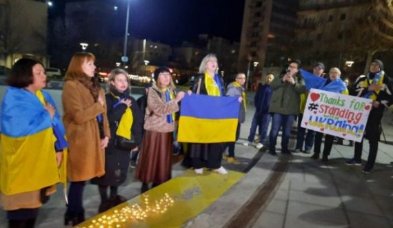 Gazetarët ukrainas falënderojnë Kosovën