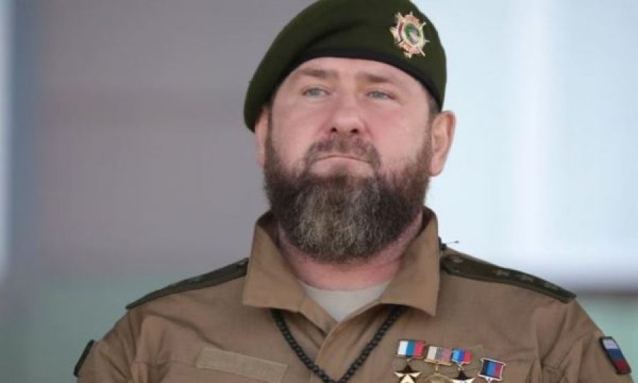 Kadyrov ia ndan vetes medaljen 'Heroi i Çeçenisë'