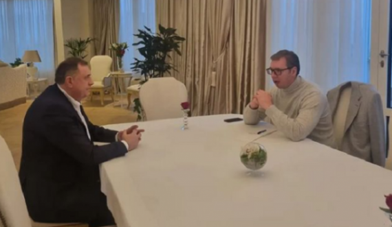 Zbulohet arsyeja pse Vuçiq u takua me Dodikun 