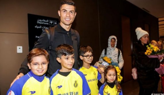 Ronaldo do të prezantohet sot në Al-Nassr me një “ushtri” bashkëpunëtorësh dhe sigurimi