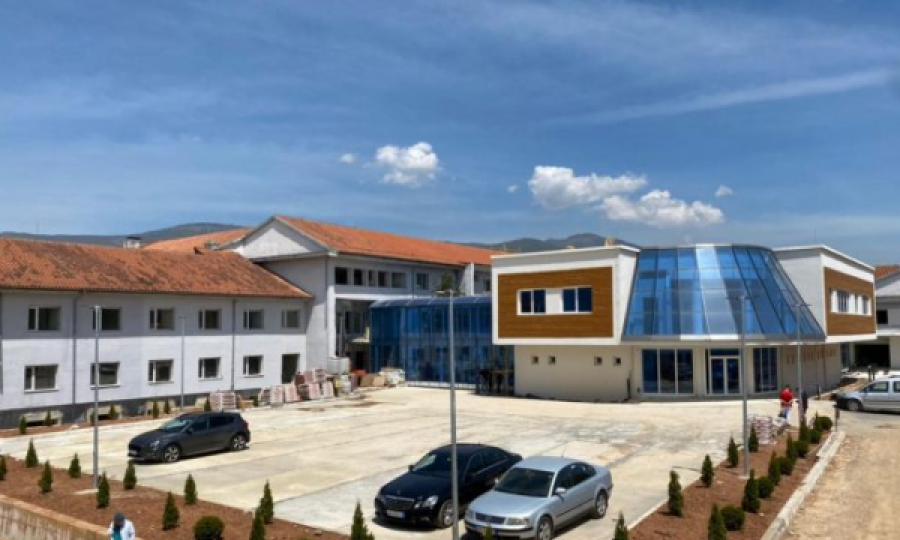 I vrari dhe i plagosuri në Prizren u dërguan në Kukës, drejtori i spitalit jep detaje