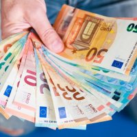 49-vjeçarit i zbulohen në valixhe 42 300 euro