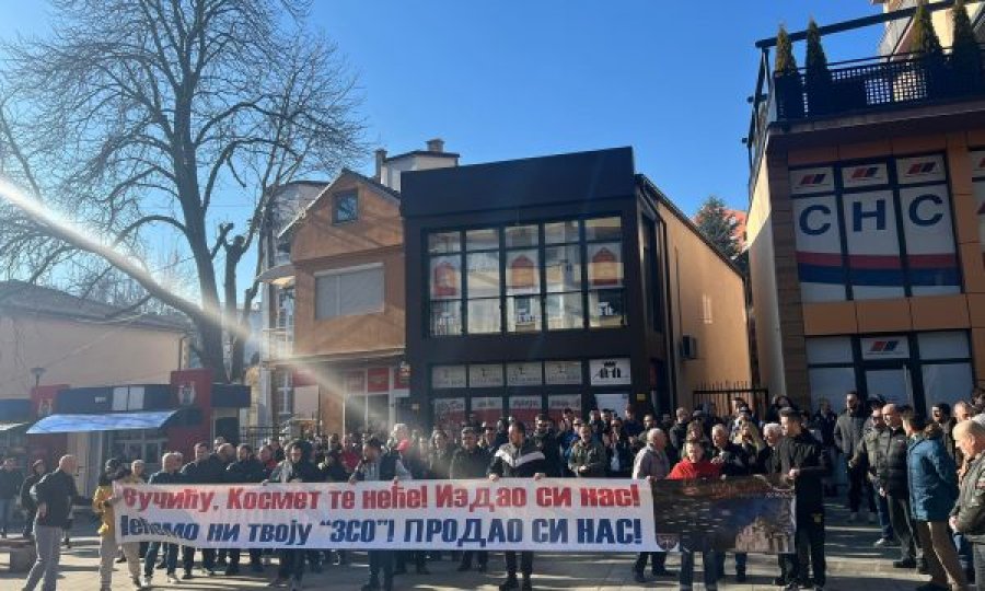 Pas plagosjes së dy të rinjve, serbët protestojnë në Shtërpcë
