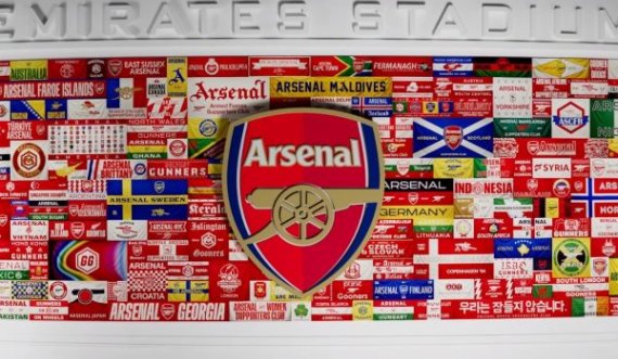 Elneny hap dhomën e lutjeve brenda stadiumit të Arsenalit
