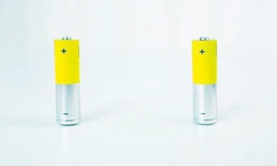 Ja si t’i dalloni bateritë e mbushura nga ato të harxhuarat