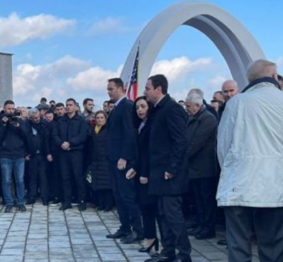 Homazhe në Reçak bëjnë krerët e shtetit